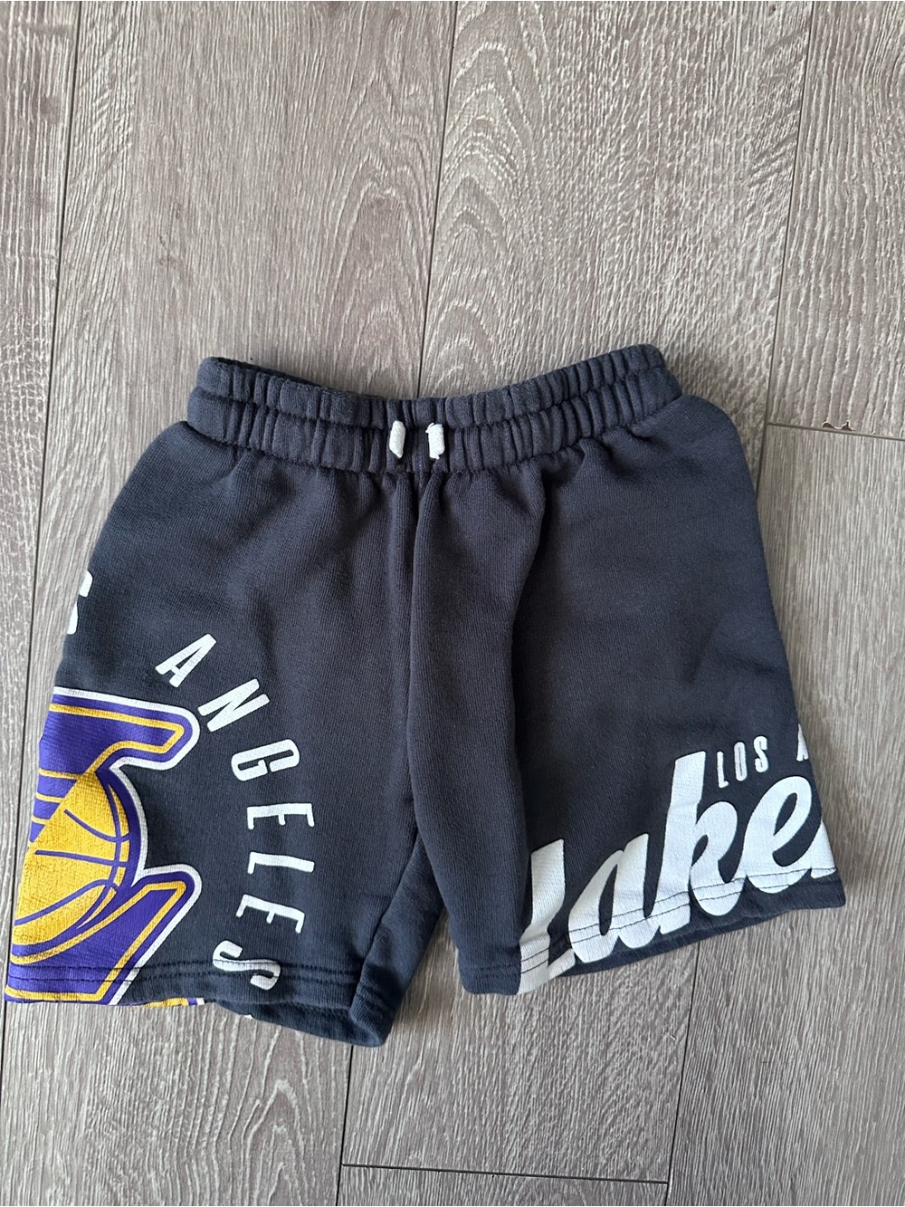 Zara NBA Los Angeles Lakers Kids' Shorts with Purple & Yellow Graphics